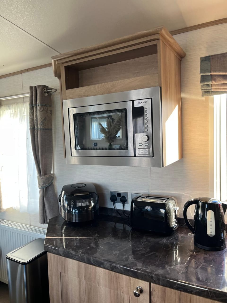 Kitchen or kitchenette, Communal kitchen