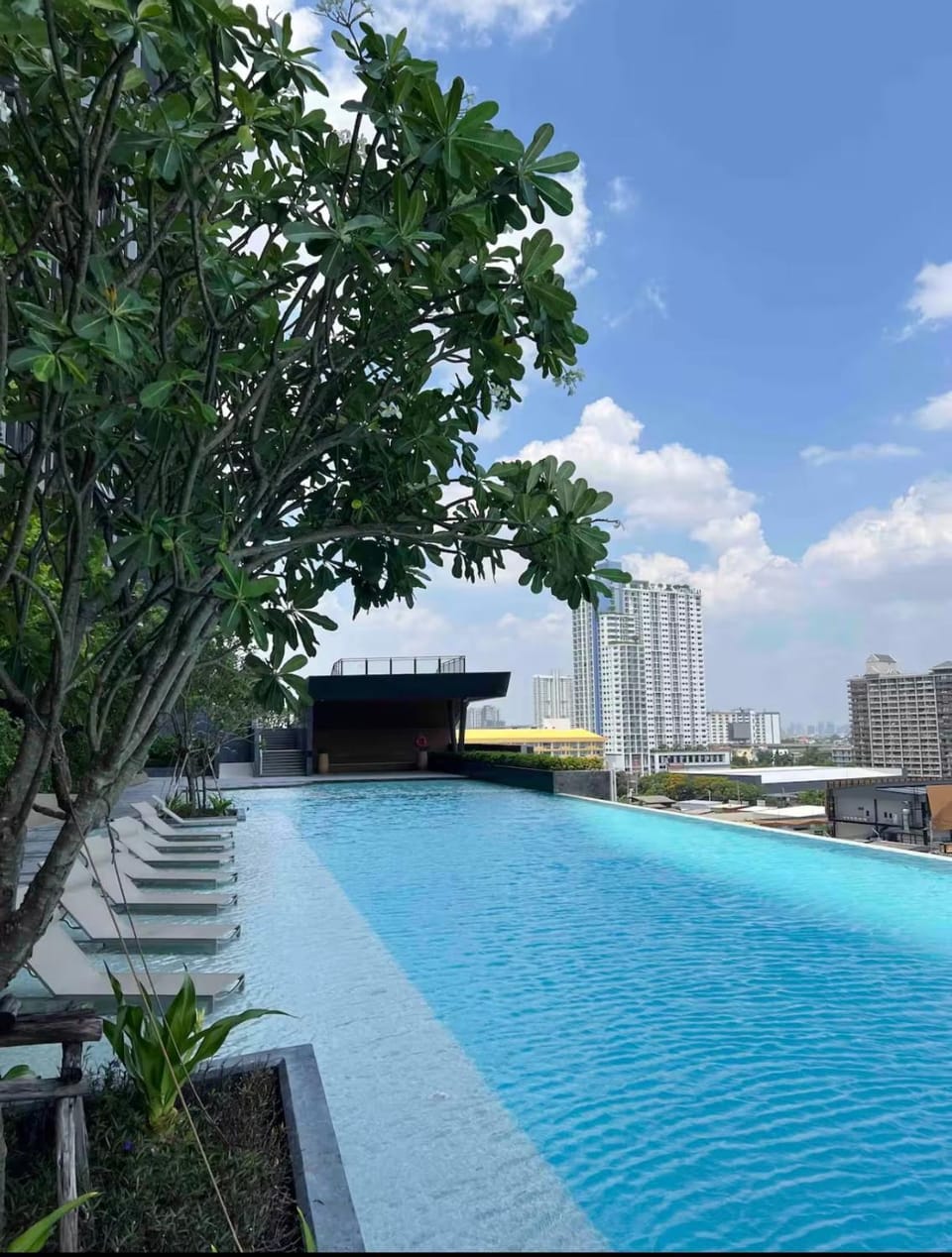 ริเวอร์วิวแม่น้ำเจ้าพระยา62ชั้น Hotel in Bangkok