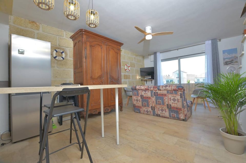 clobert 37 Apartment in Le Grau-du-Roi