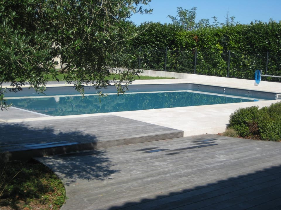 Swimming pool, Swimming pool