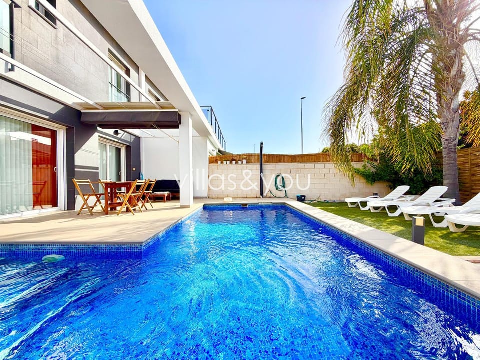 Villa Bambu Gran Alacant by Villas&You Villa in Costa Blanca