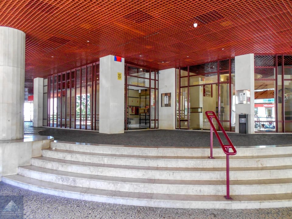 Property building, Facade/entrance, Day, Summer, On site
