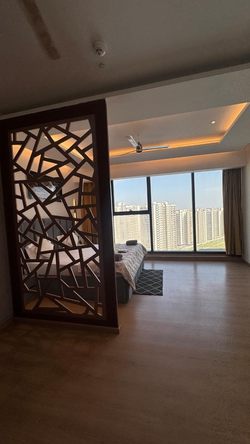 Av Blue Stays Apartment in Noida