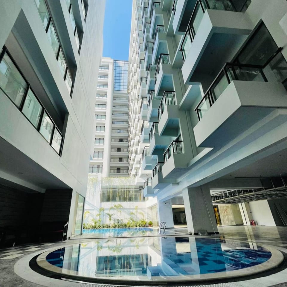 Property building, Restaurant/places to eat, Swimming pool, Breakfast