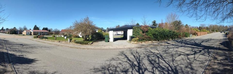 Neighbourhood, Parking