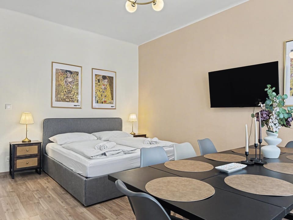 Dining area, Bedroom