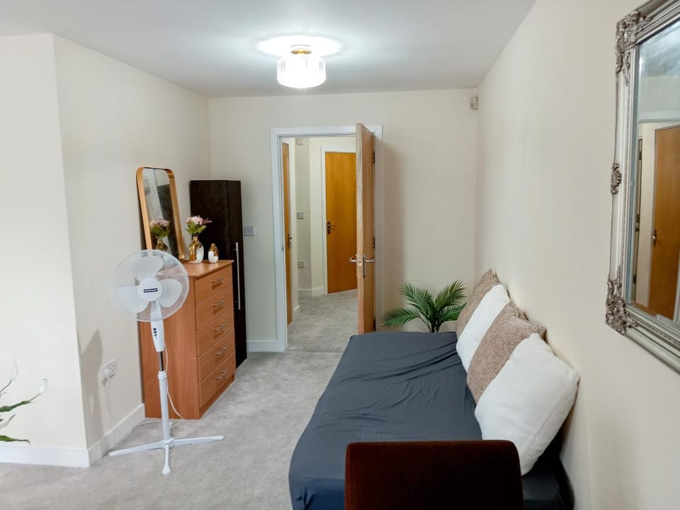 Bed, Living room, Seating area
