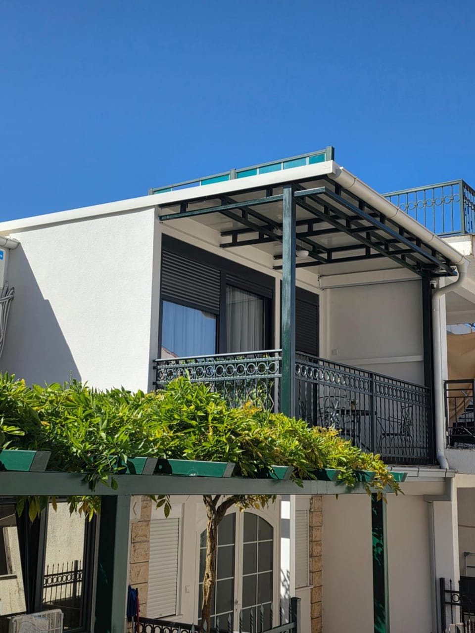 Property building, Balcony/Terrace