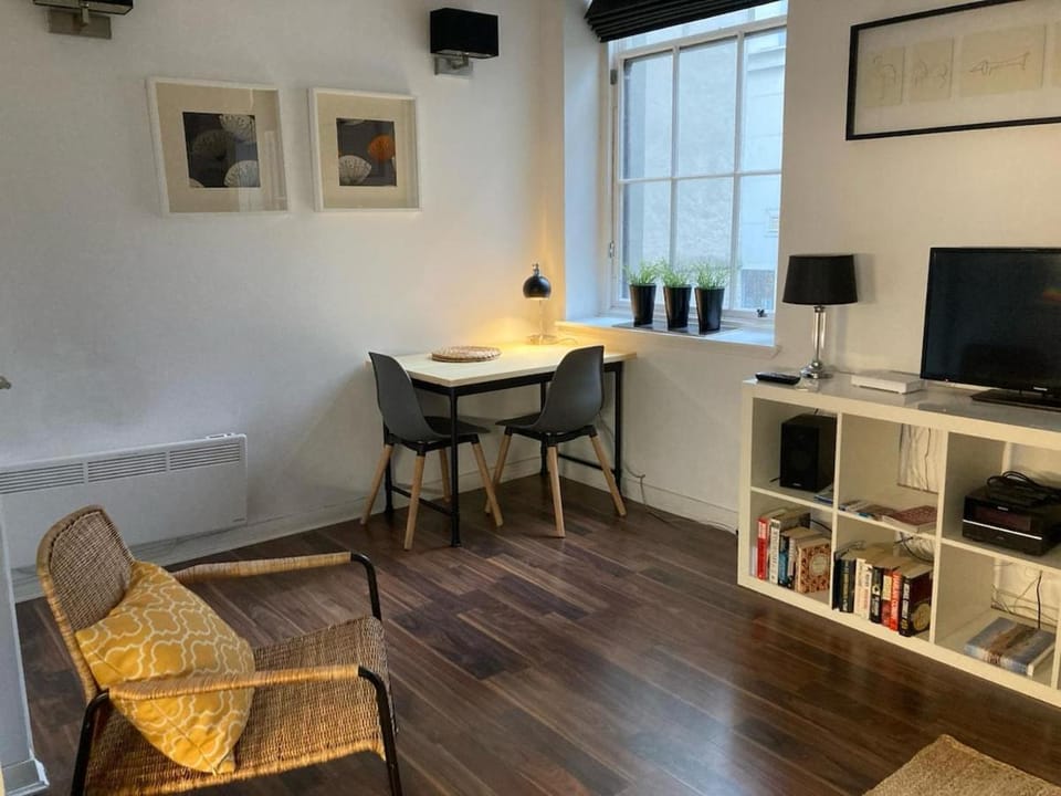 Loft style apartment in prime city centre Apartment in Glasgow