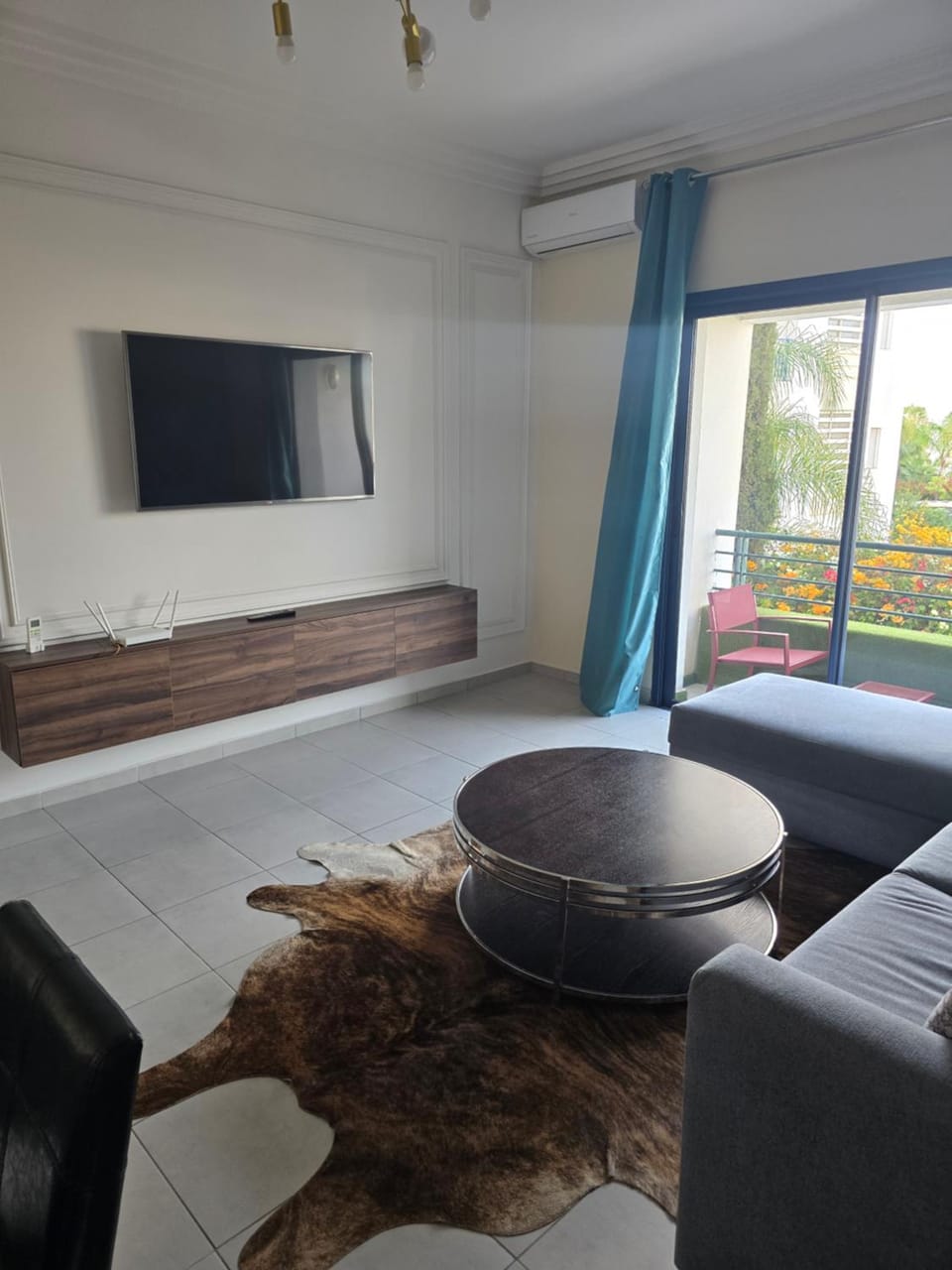 TV and multimedia, Living room, air conditioner