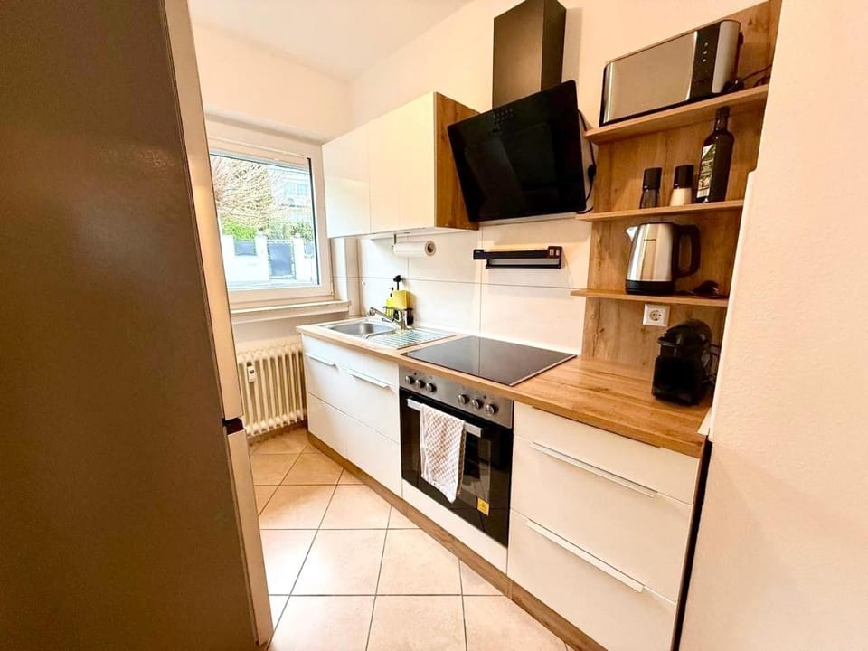 Kitchen or kitchenette, stove, stove, kitchen, kitchen