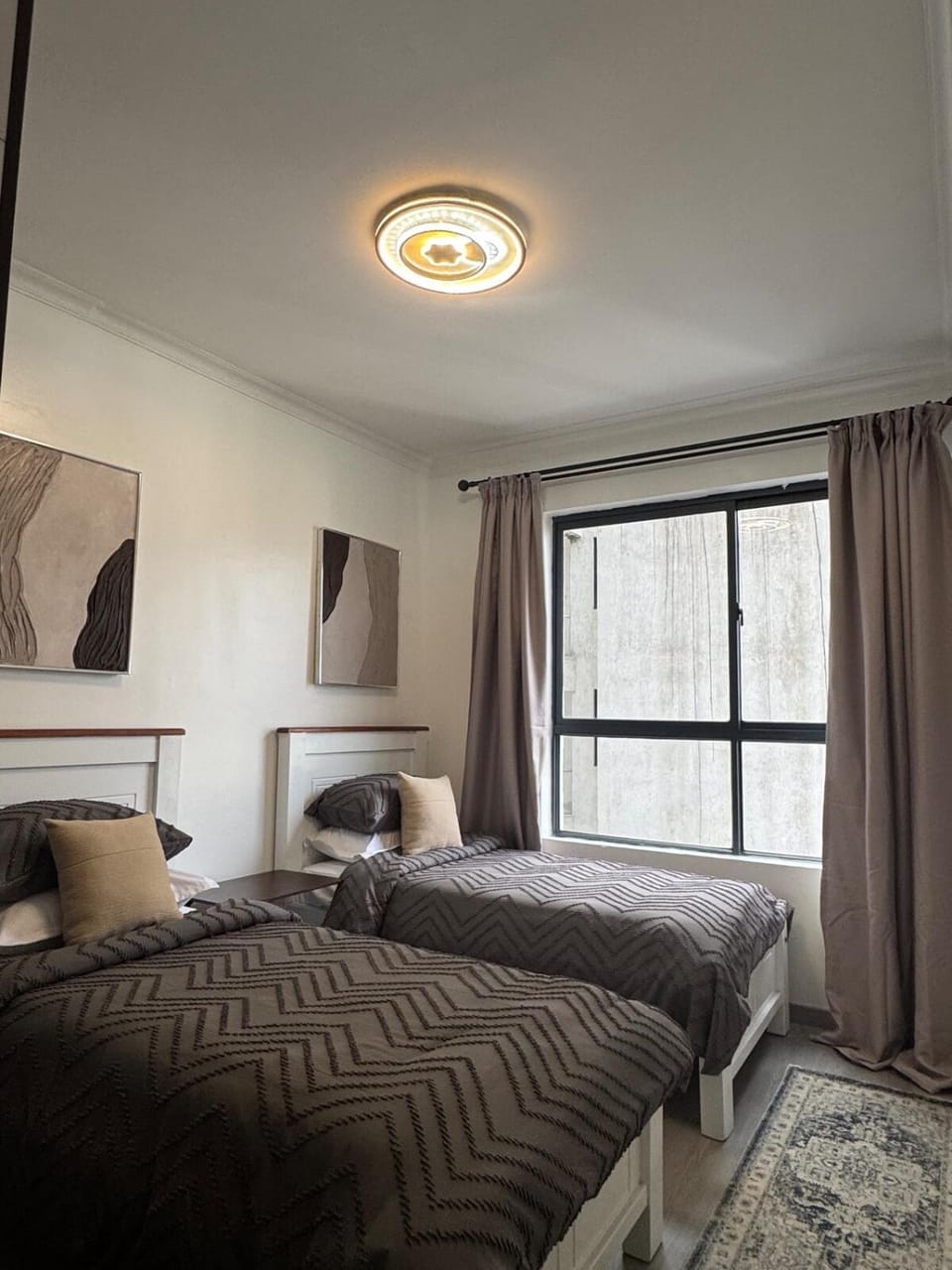 Modern 3BR apartment in Kilimani Wi-Fi, Pool, Gym Apartment in Nairobi County