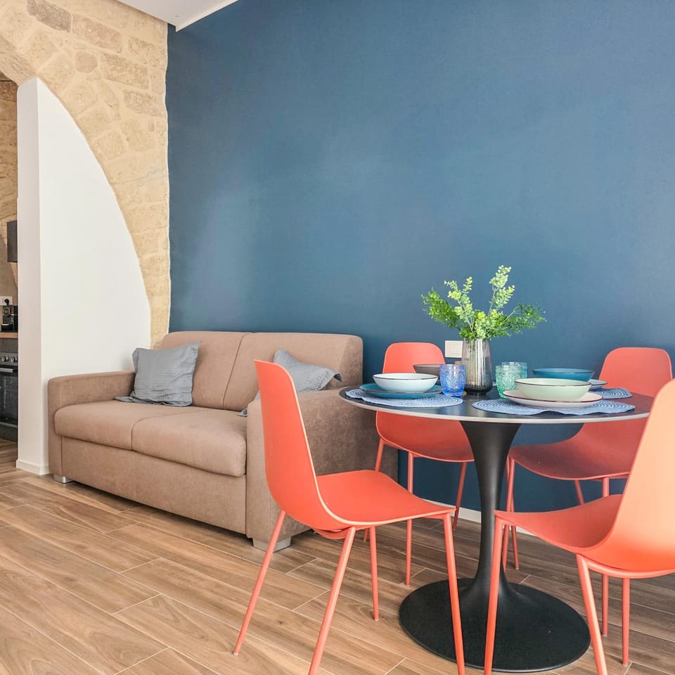 Dining area, Breakfast