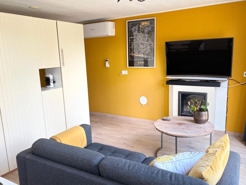 Studio Watertoren Bed and Breakfast in Goes