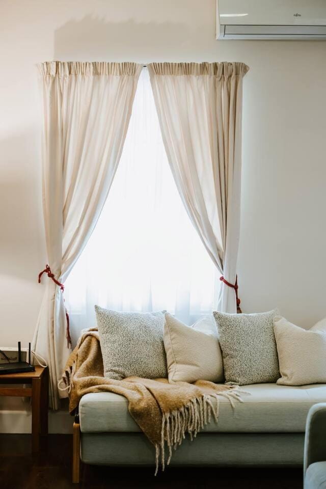 Living room, air conditioner