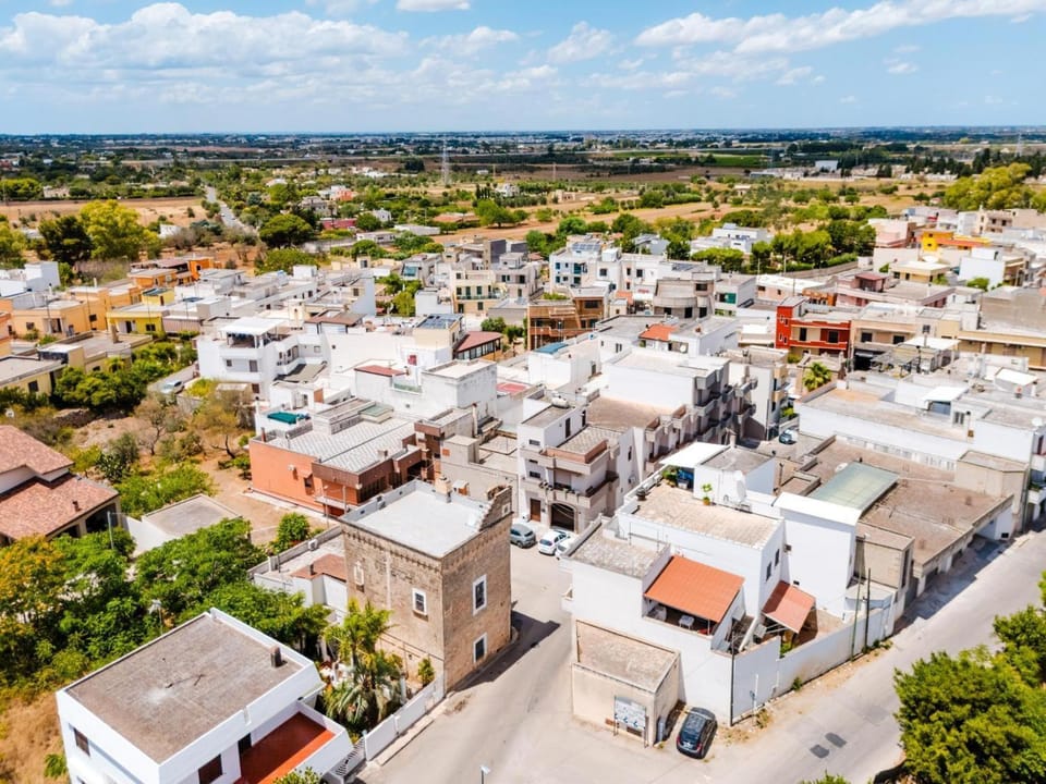 Property building, Bird's eye view, View (from property/room)
