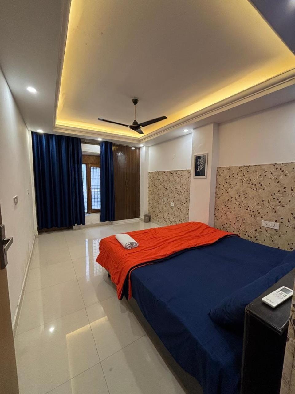 Comfy N Independent I 3BHK near ISBT Apartment in Dehradun