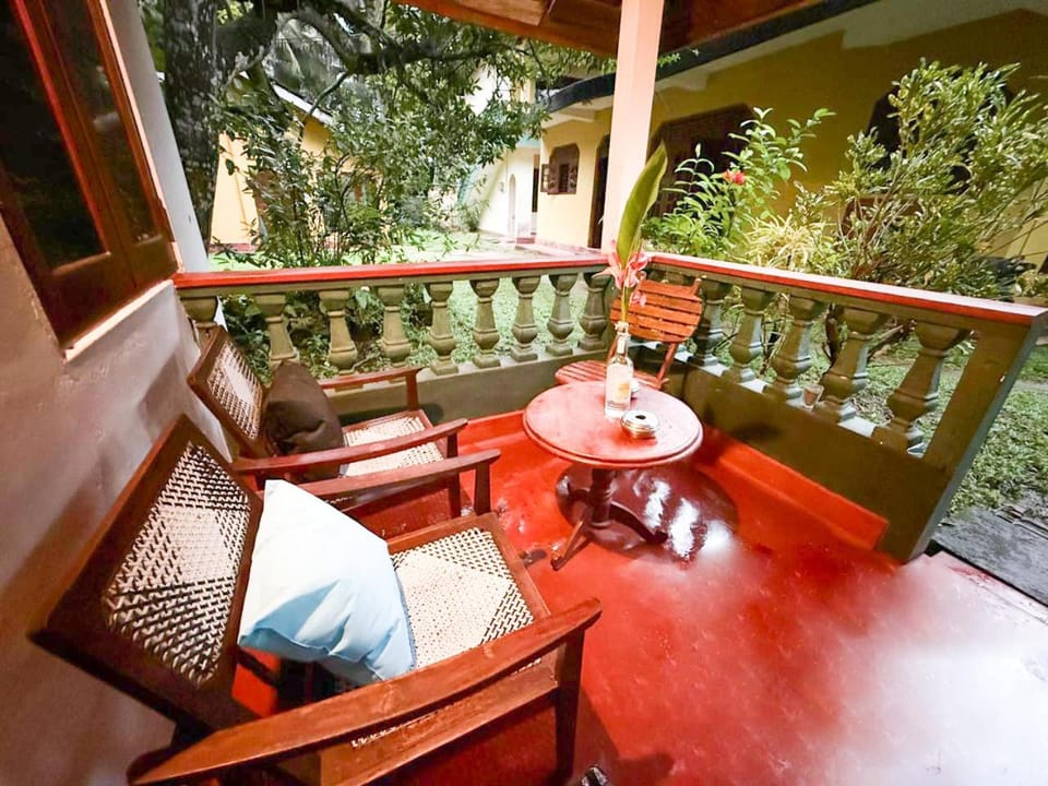 View (from property/room), Balcony/Terrace, Seating area