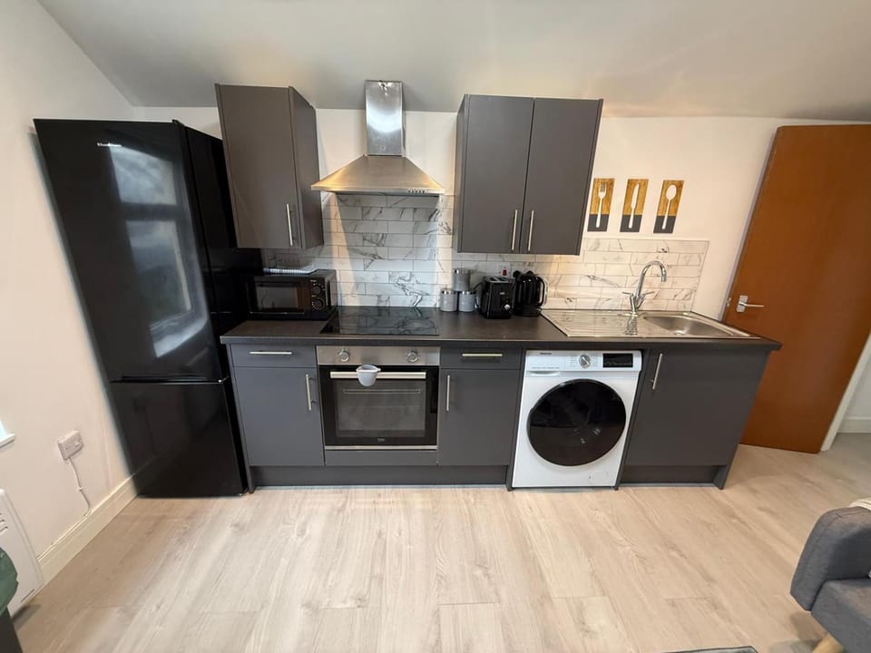 Kitchen or kitchenette, minibar, oven, pet friendly, stove, toaster, washing machine