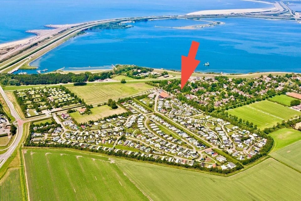 Strandhuis de Jutter House in Scharendijke