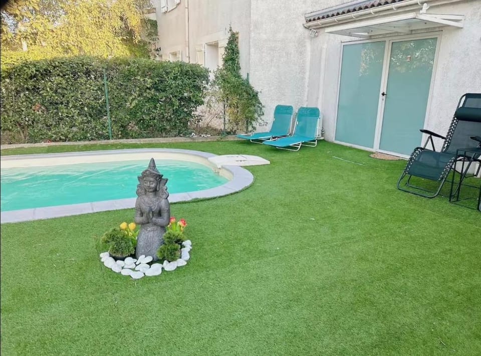 estudio con piscina y jacuzzi Apartment in Carcassonne