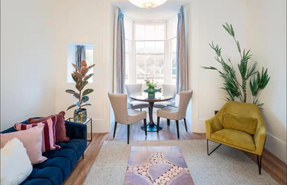 Beautifully designed modern Apartment Central Lyme Regis Apartment in Lyme Regis