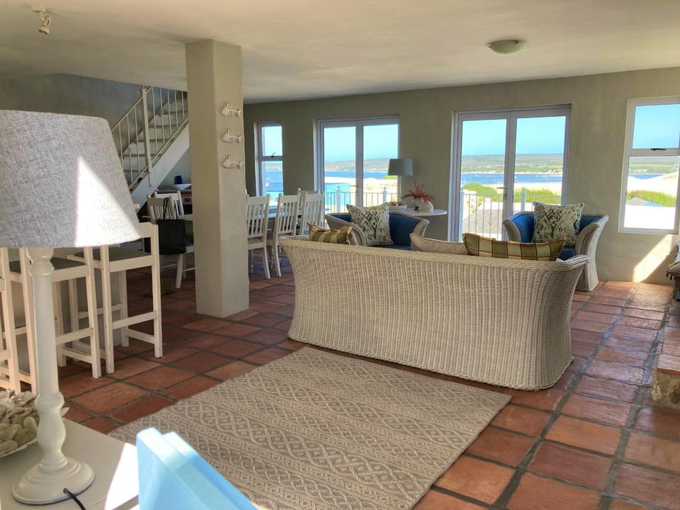 Living room, Sea view