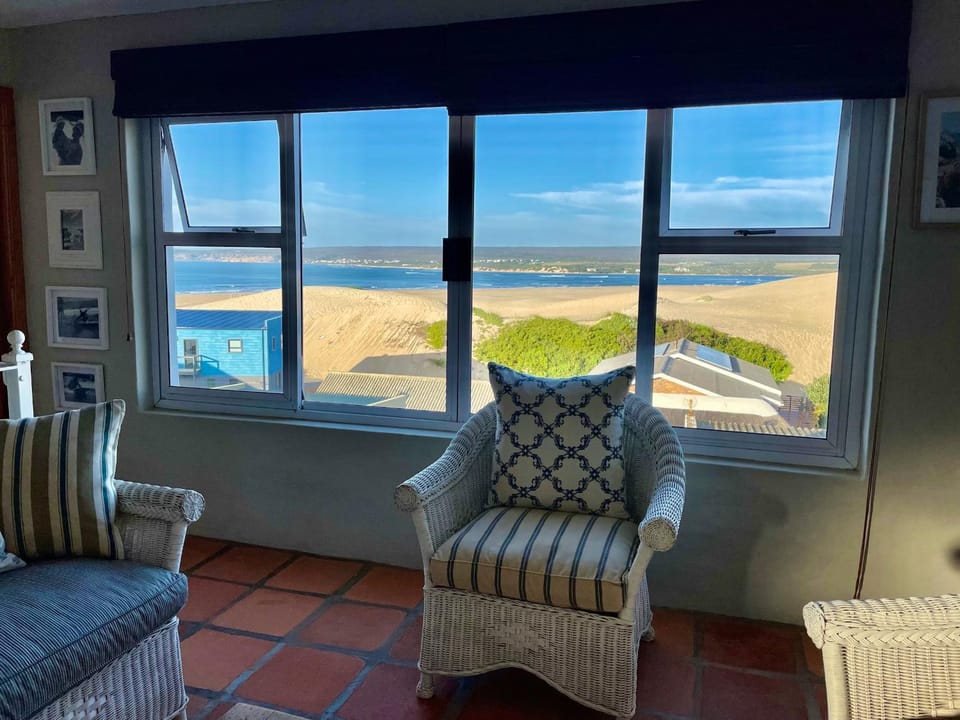 Living room, Sea view