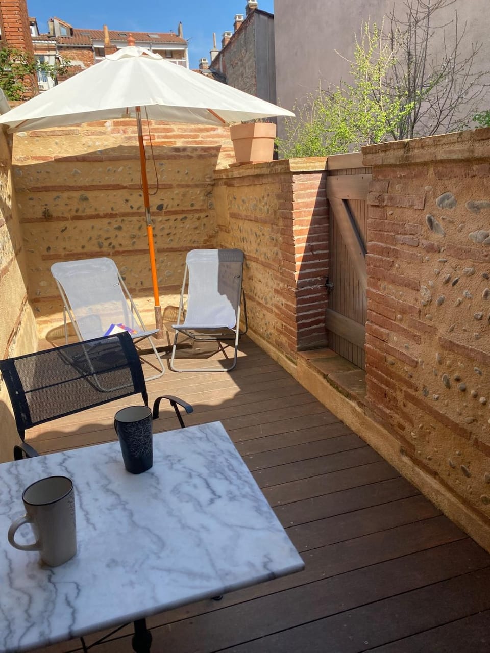 Balcony/Terrace, sunbed