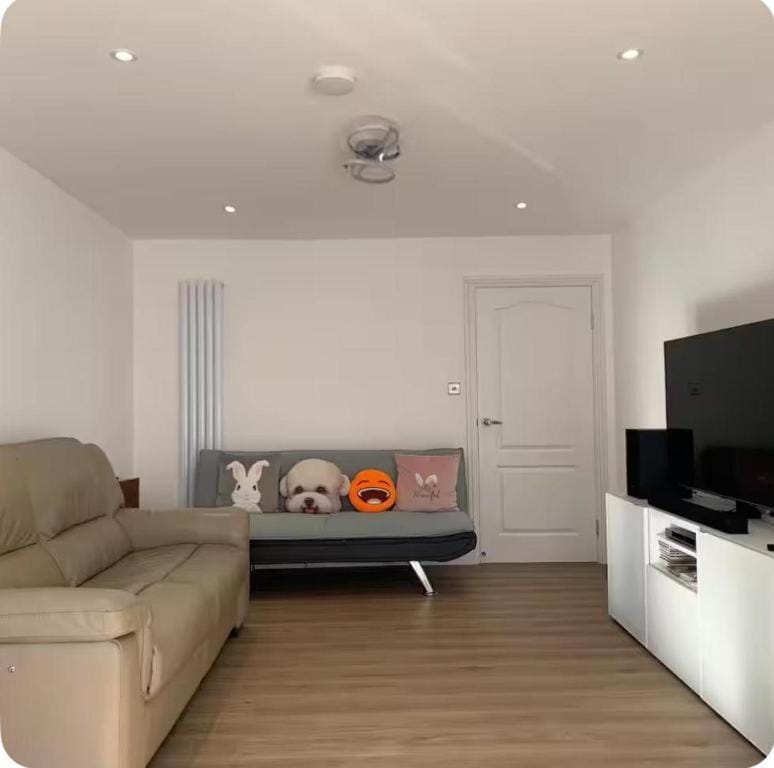 Bushy Hill Drive in Guildford Vacation rental in Guildford