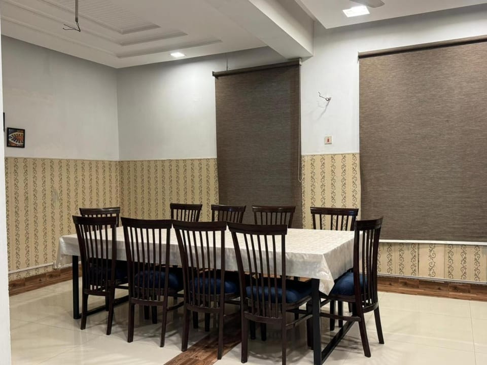 Excellent Comforts Hotel & Guest House Bed and Breakfast in Islamabad