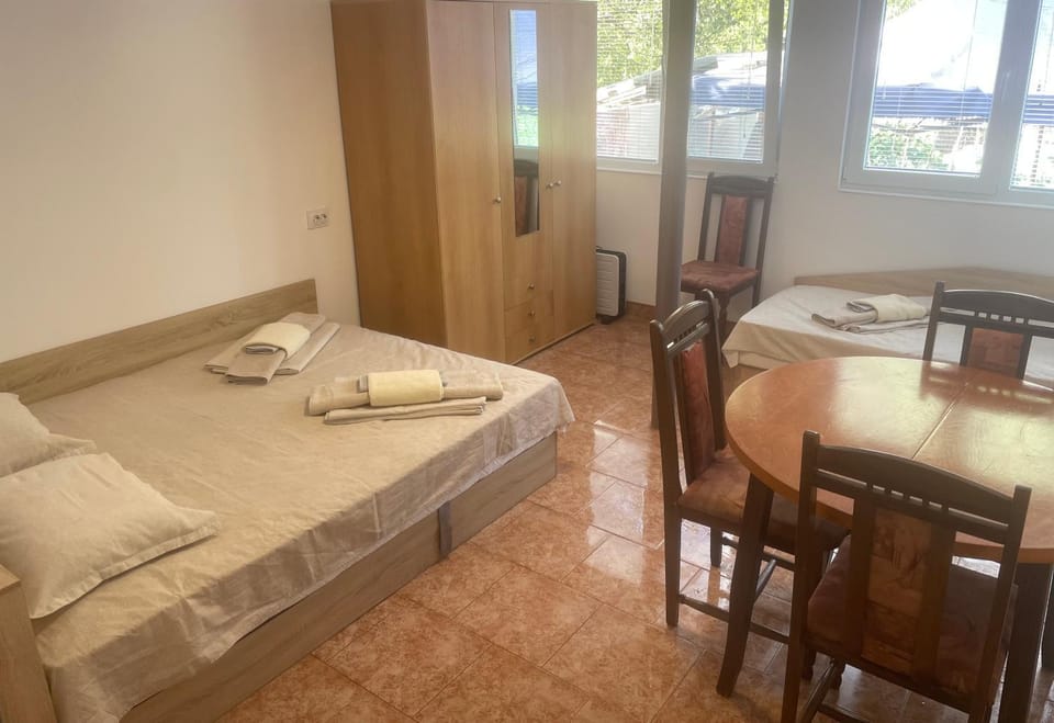 къща за гости ЕЛИАНИ Bed and Breakfast in Gabrovo