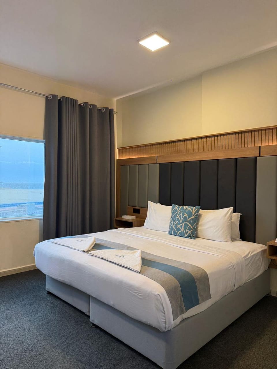 Panoramic Sea View Deluxe Balcony Hotel in Ajman