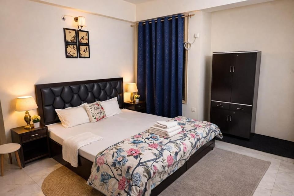Spacious 3bhk Kashi Vishwanth for Families Apartment in Varanasi