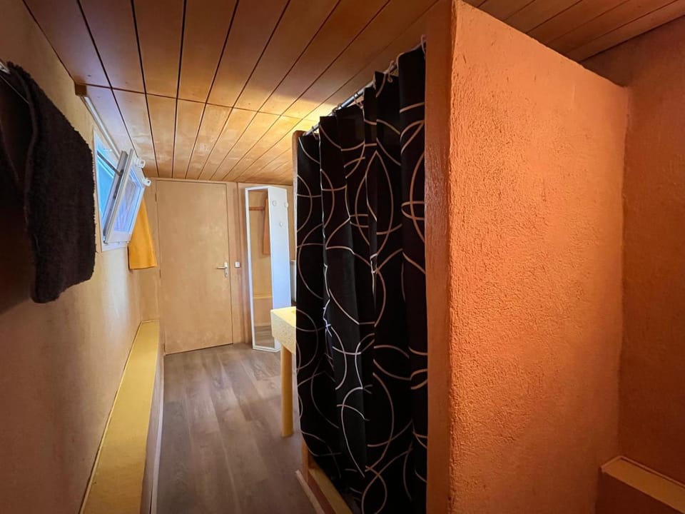 Un cadre exceptionnel et artistique pour une halte tranquille en Provence Bed and Breakfast in Provence-Alpes-Côte d'Azur