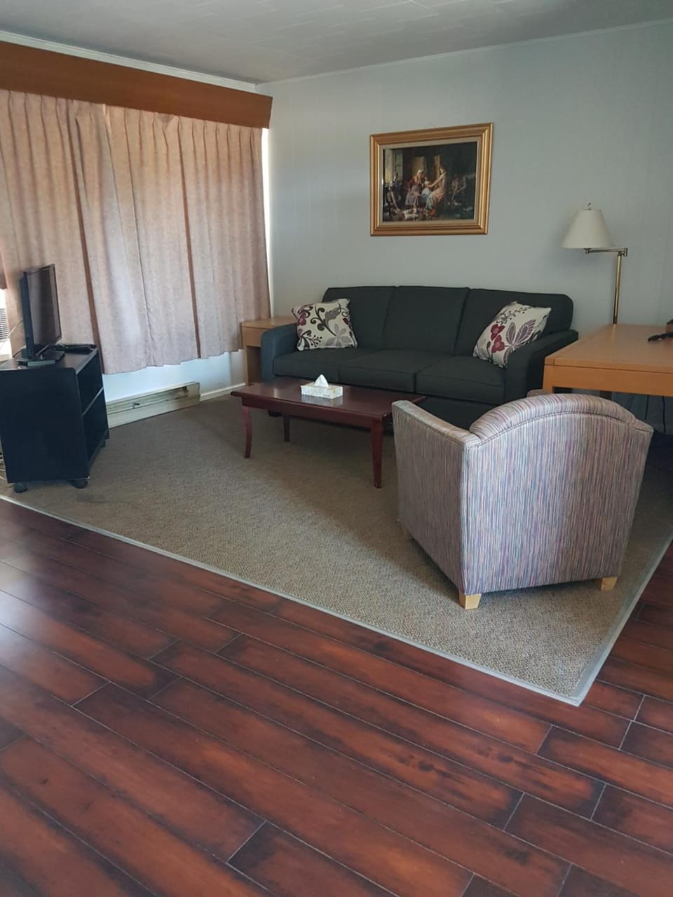 TV and multimedia, Living room, Seating area