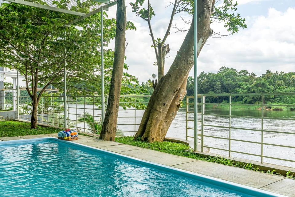 Swimming pool, Swimming pool