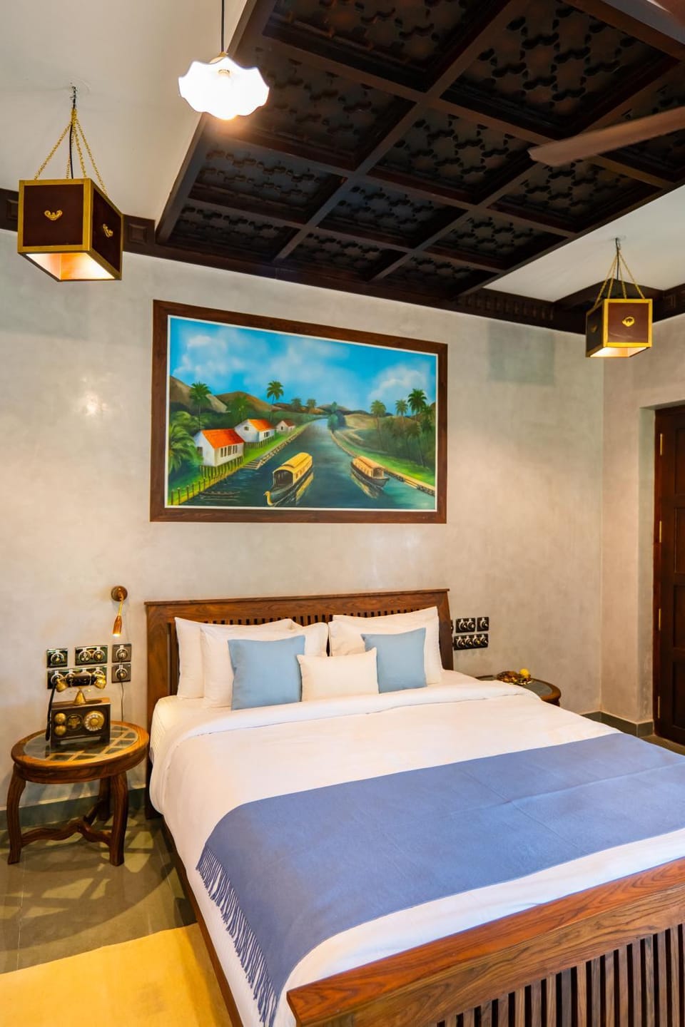 ELIVAAS Signature Vintage Retreat 5-BHK Riverfront Heritage Villa Villa in Kerala