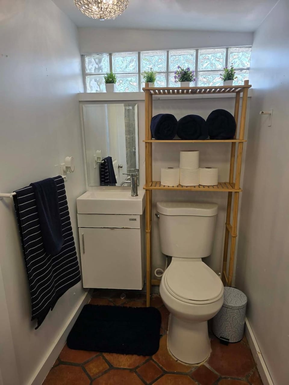 Cozy Private Cottage Close To Downtown and Beaches Apartment in West Palm Beach