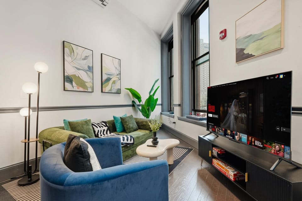 TV and multimedia, Living room, Seating area