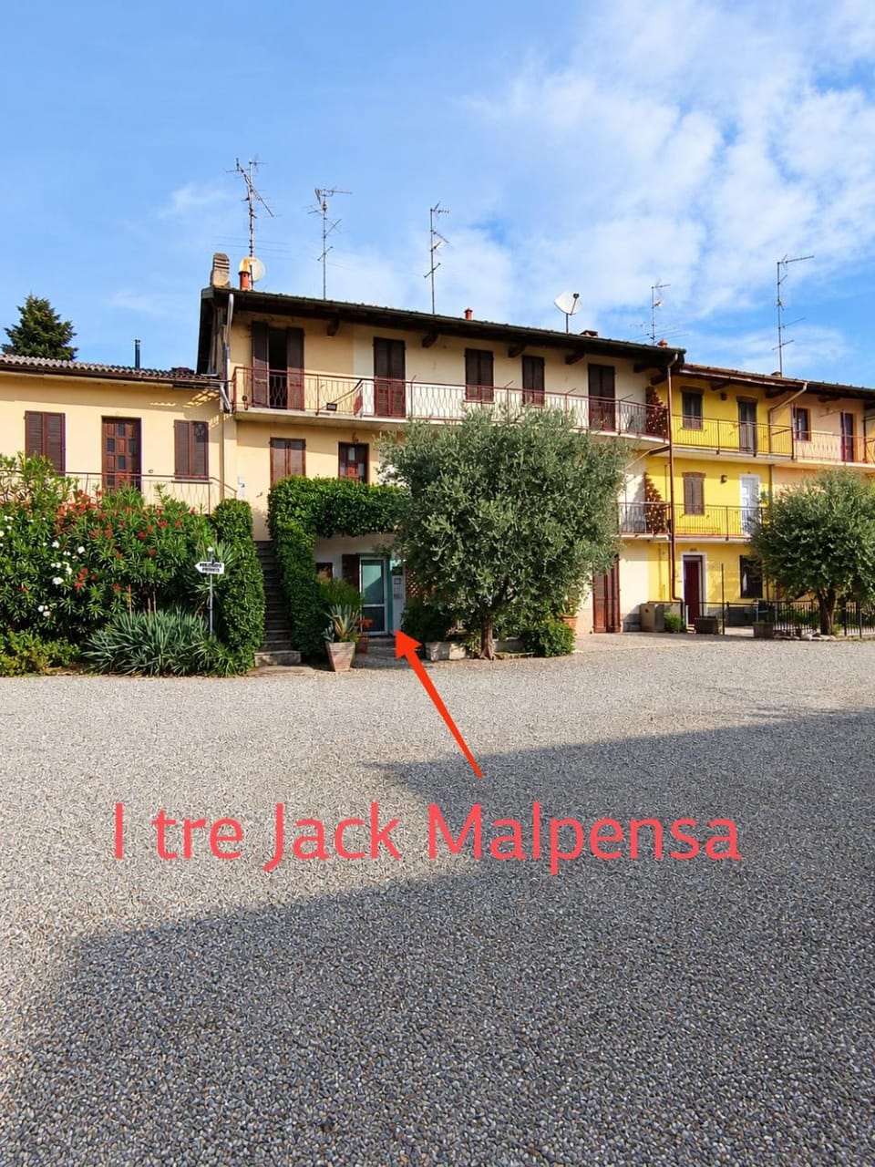 I tre jack Malpensa Bed and Breakfast in Lombardy