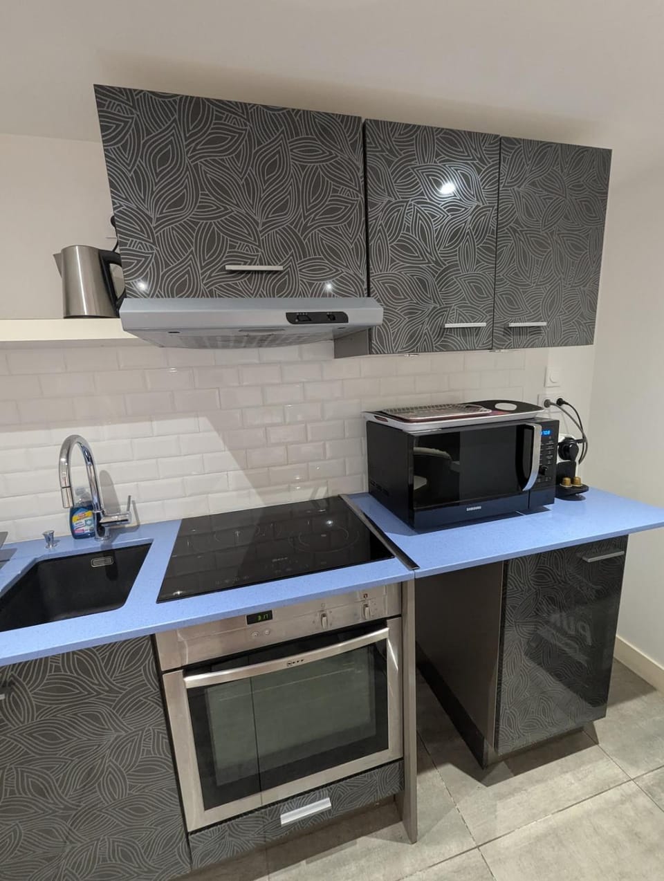 Kitchen or kitchenette, stove