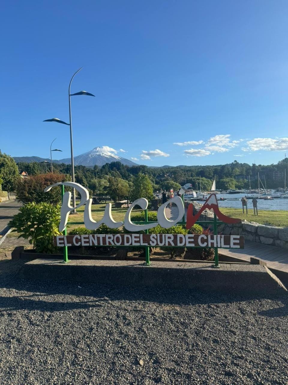 Apartment in Pucón with views of the lake and the volcano Apartment in Pucon
