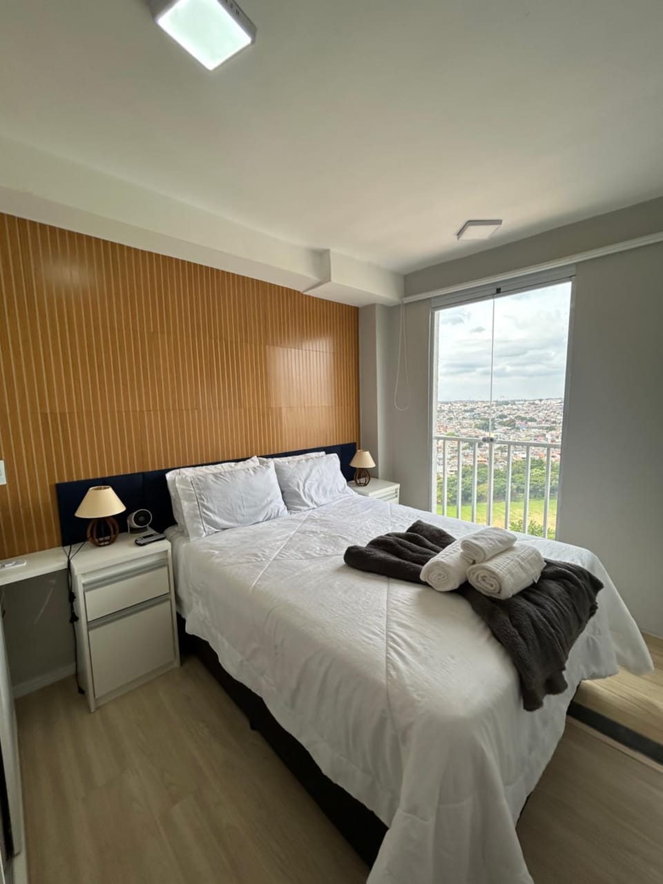 AP com linda vista da cidade bem localizado a 25 min do aeroporto GRU Apartment in Guarulhos