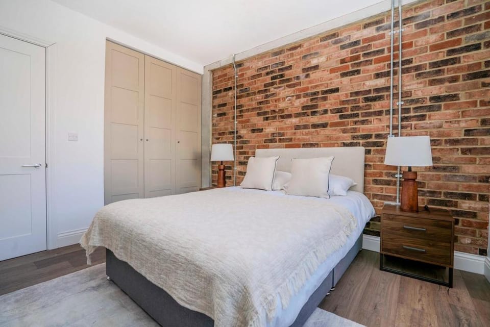 Bed, Bedroom, wardrobe