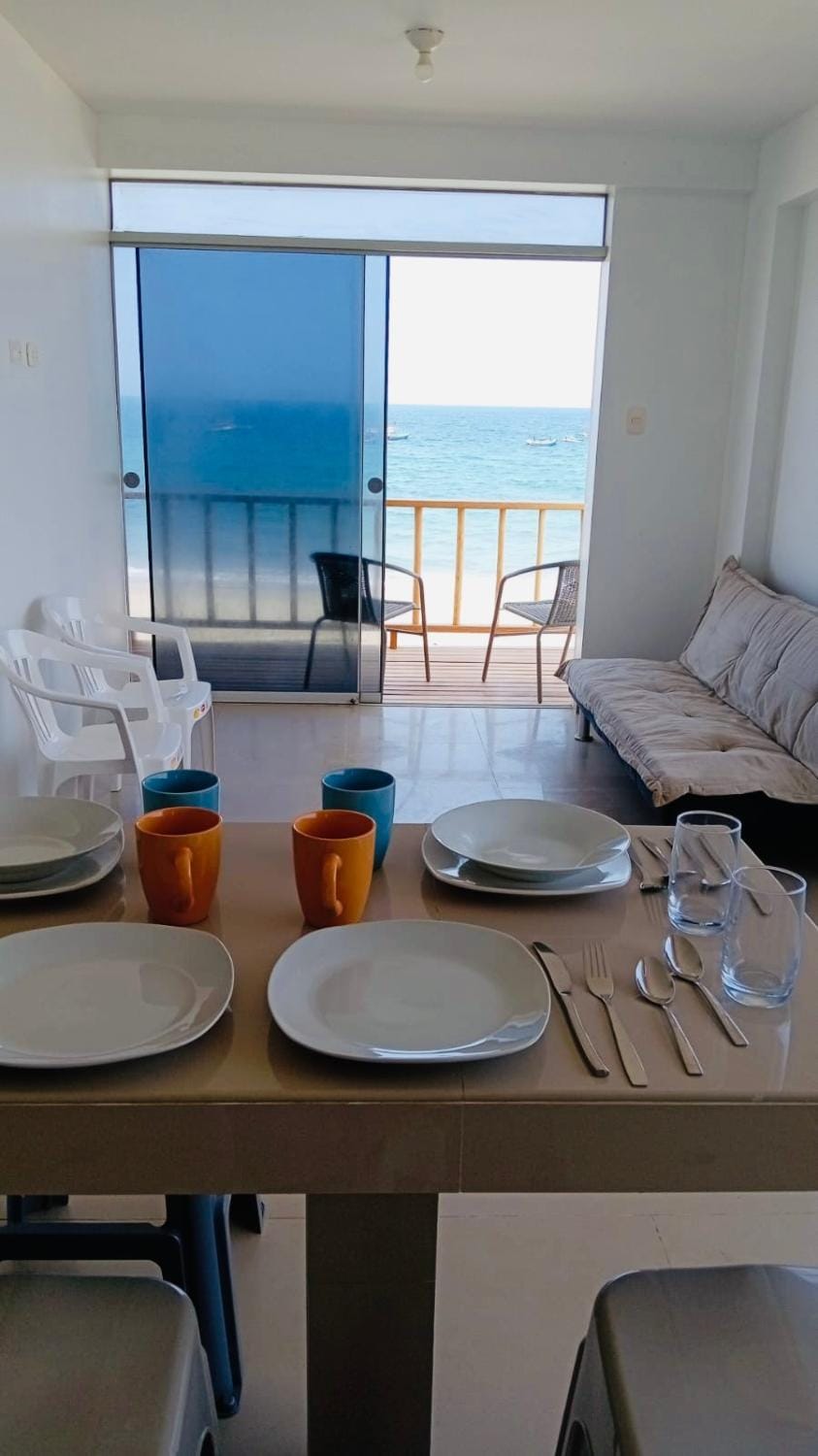 Natural landscape, View (from property/room), Balcony/Terrace, Living room, Seating area, Dining area, Sea view