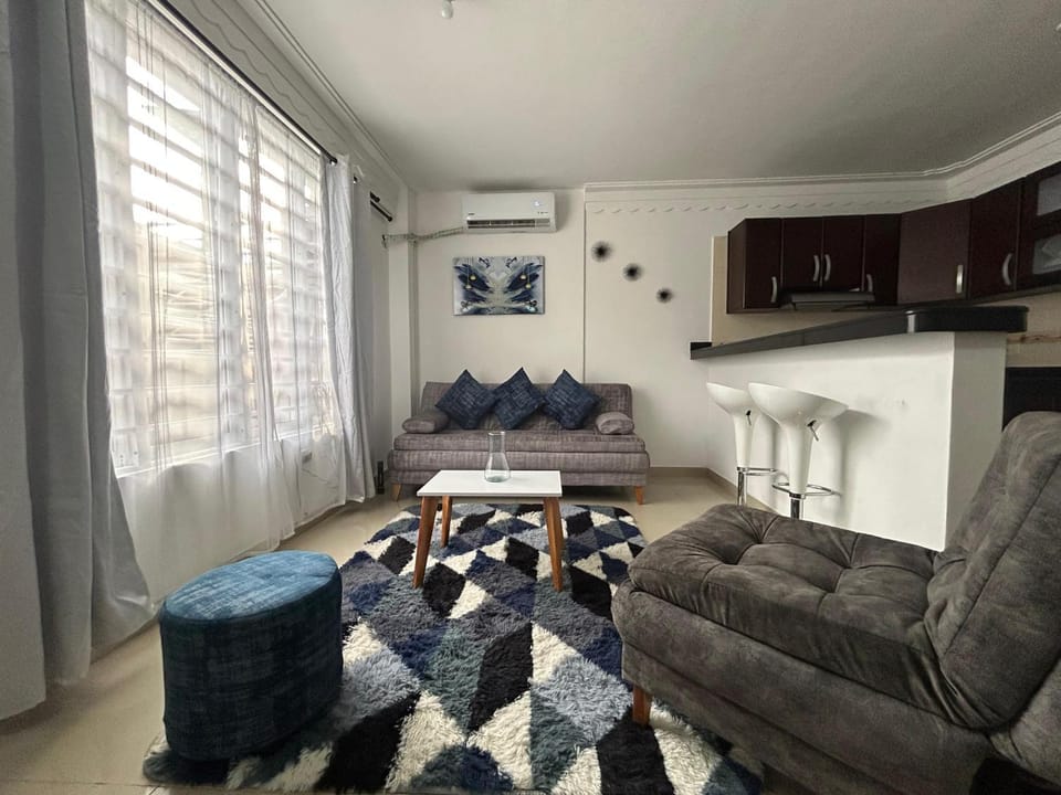 Lujo y Conexión Apto con Aire, WiFi y Comodidad Total en el Caney Apartment in Cali