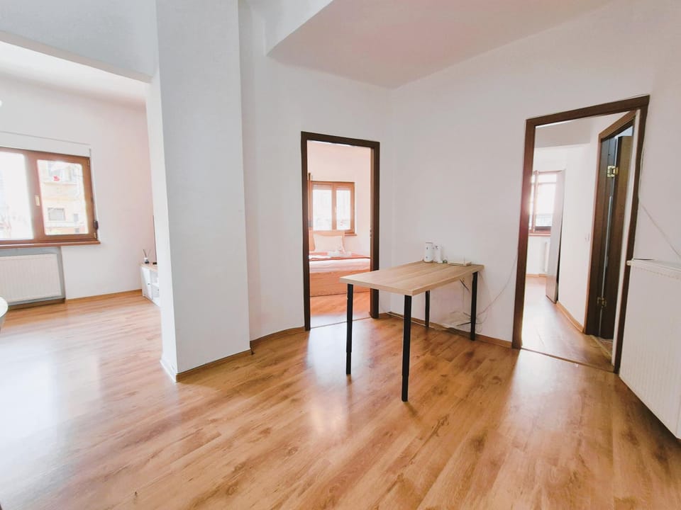 Central Bright Suites 1 Apartment in Bucharest