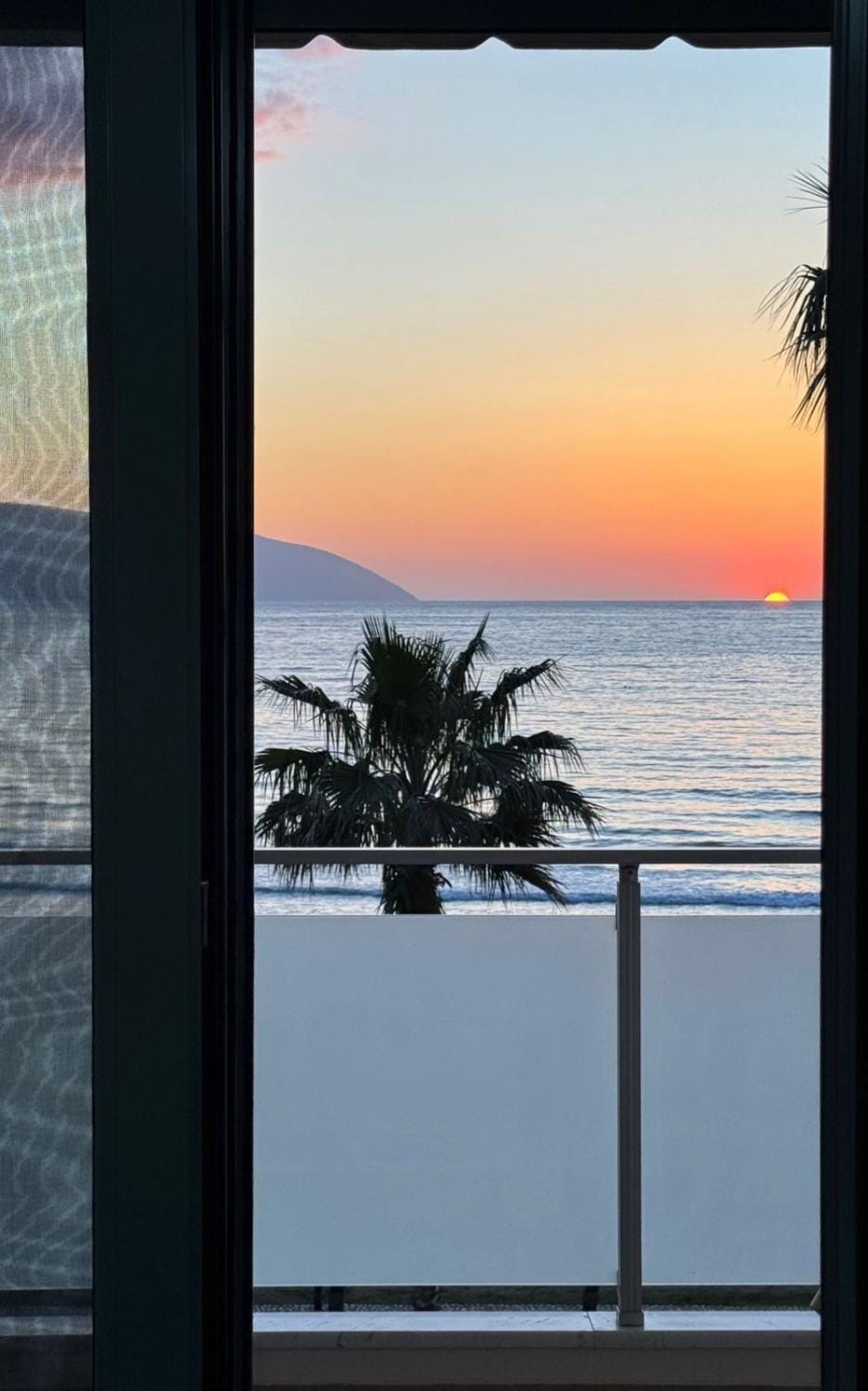 Day, Natural landscape, View (from property/room), Balcony/Terrace, Beach, Sea view, Sunrise, Sunset