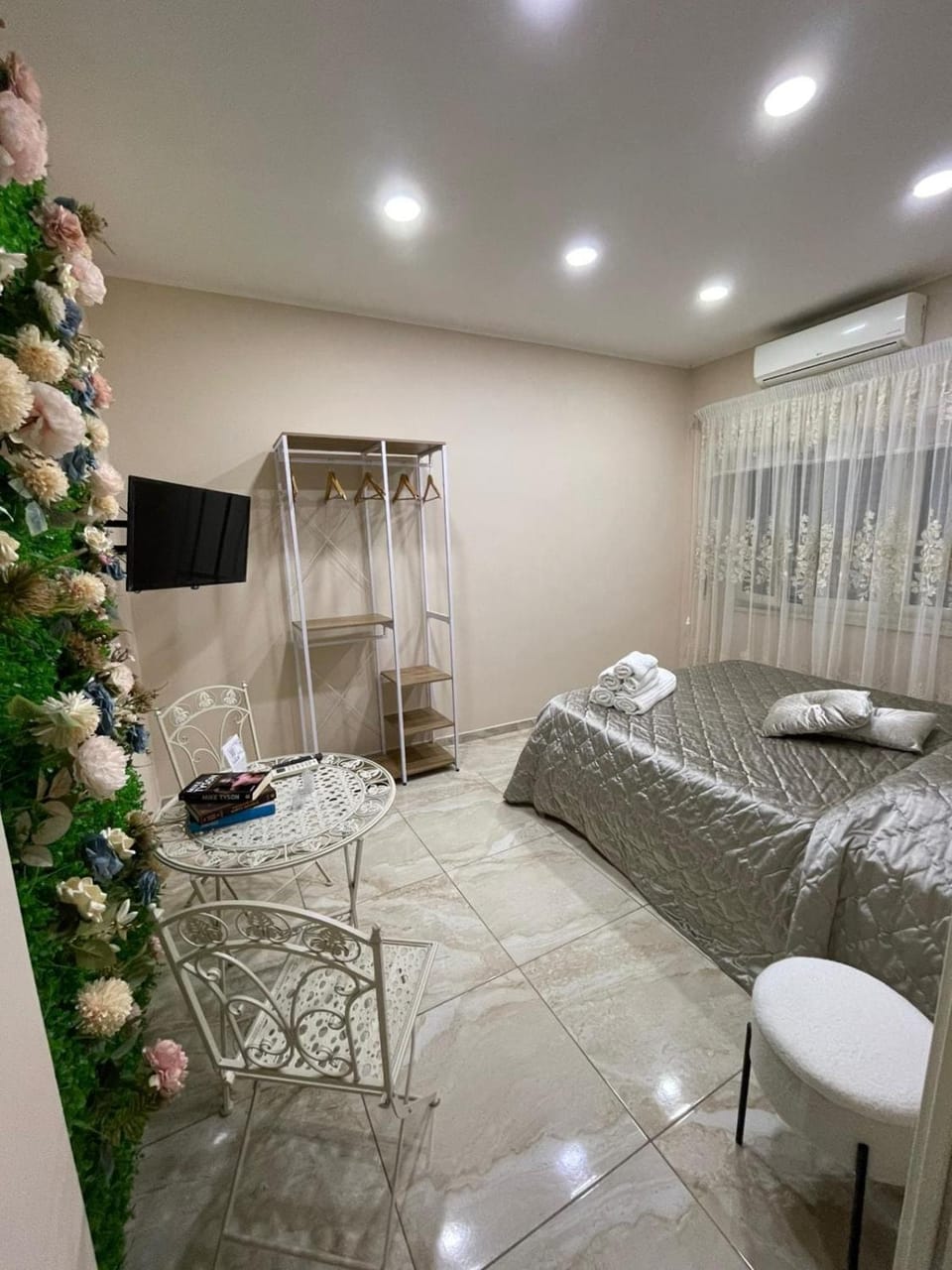 house vera b&b a Napoli Apartment in Naples